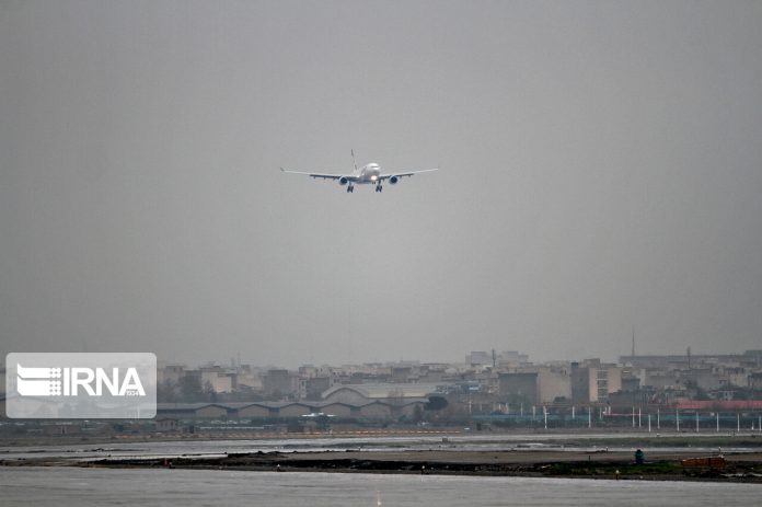 بازگشت پرواز شماره ۷۶۶۰ مسیر تهران- مشهد به فرودگاه مبدا