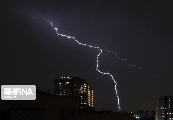 توده‌های تندری در تهران تکرار می‌شود