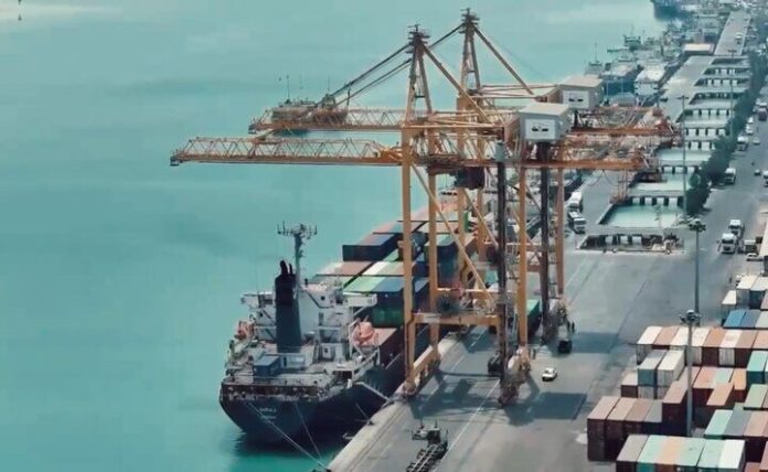 قوانین دست‌وپاگیر گمرکی اصلاح می‌شود