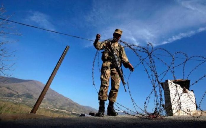 کشته شدن ۵ پاکستانی درپی درگیری‌های مرزی با هند