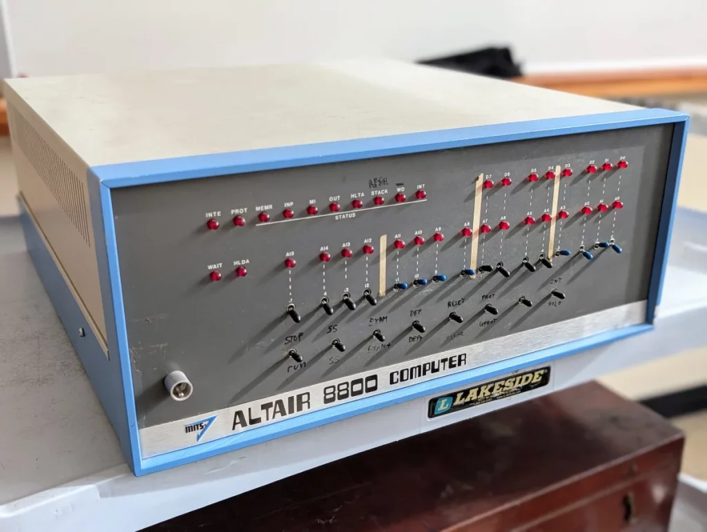 کامپیوتر Altair 8800
